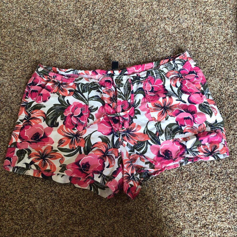 GAP size 16 Linen Floral Shorts